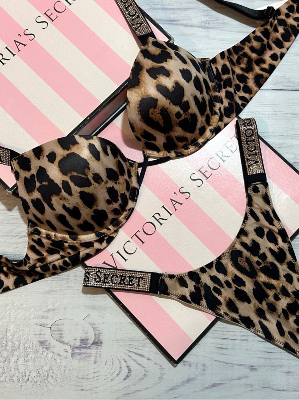 Victoria’s Secret Shine Strap Bombshell +2 cups Push-Up Bra Thong Set Leopard